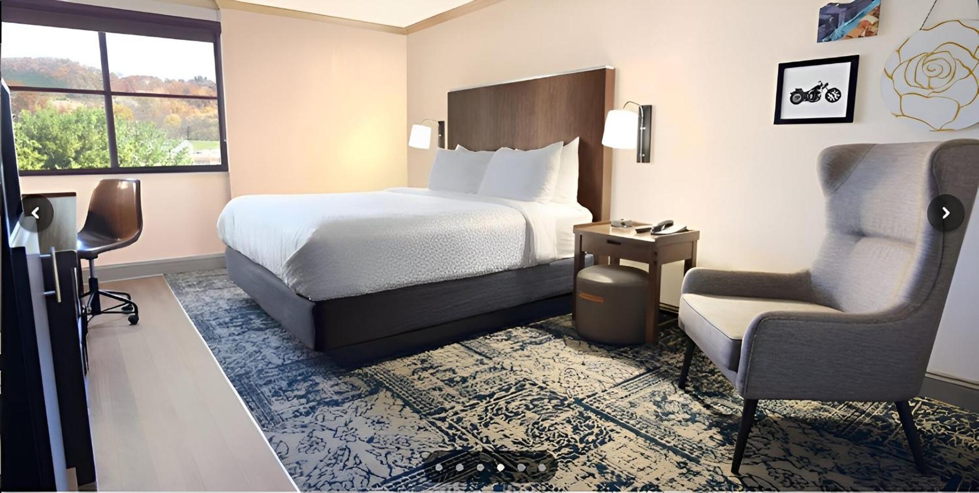 Four Points By Sheraton יורק מראה חיצוני תמונה