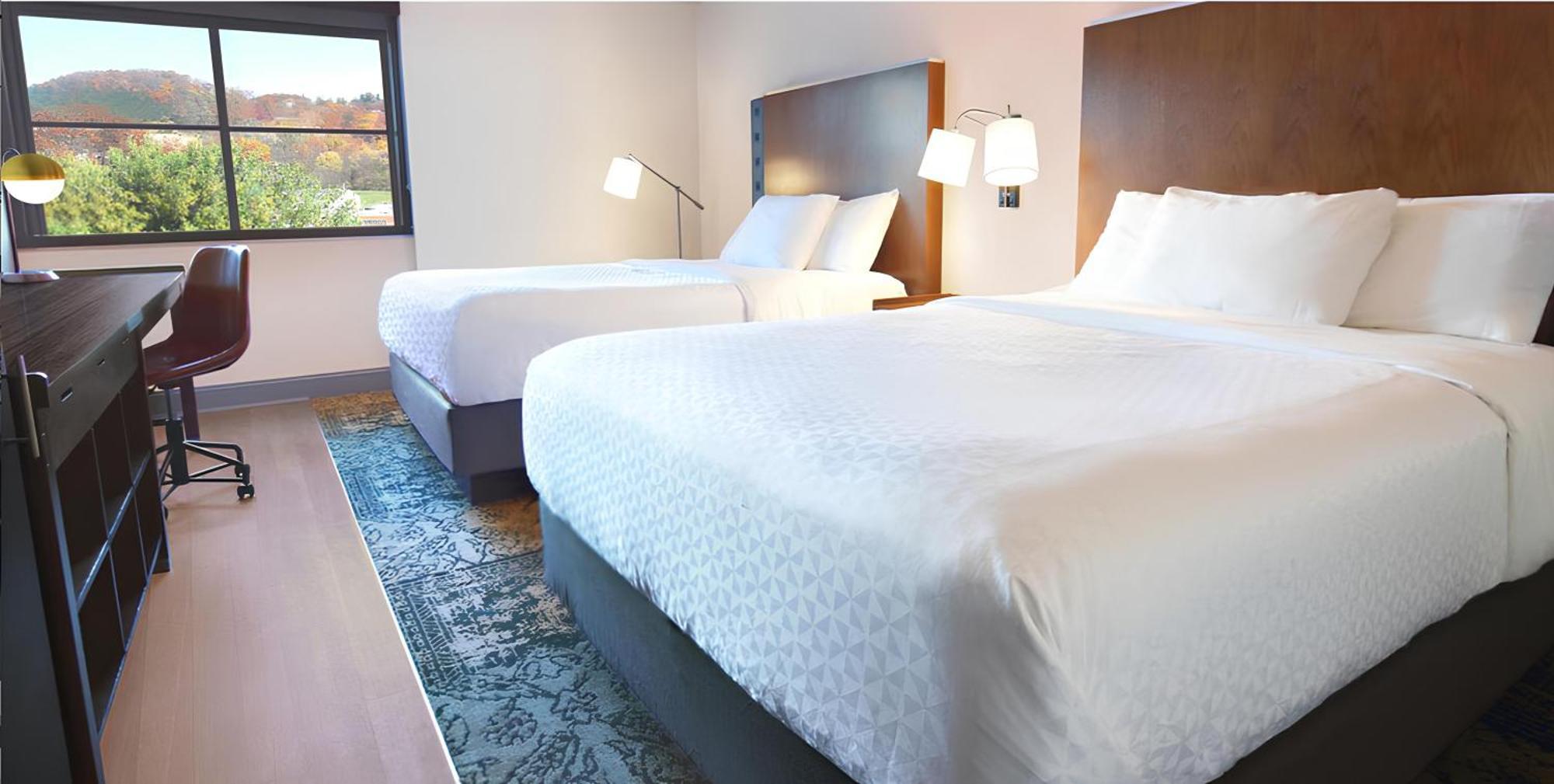 Four Points By Sheraton יורק מראה חיצוני תמונה