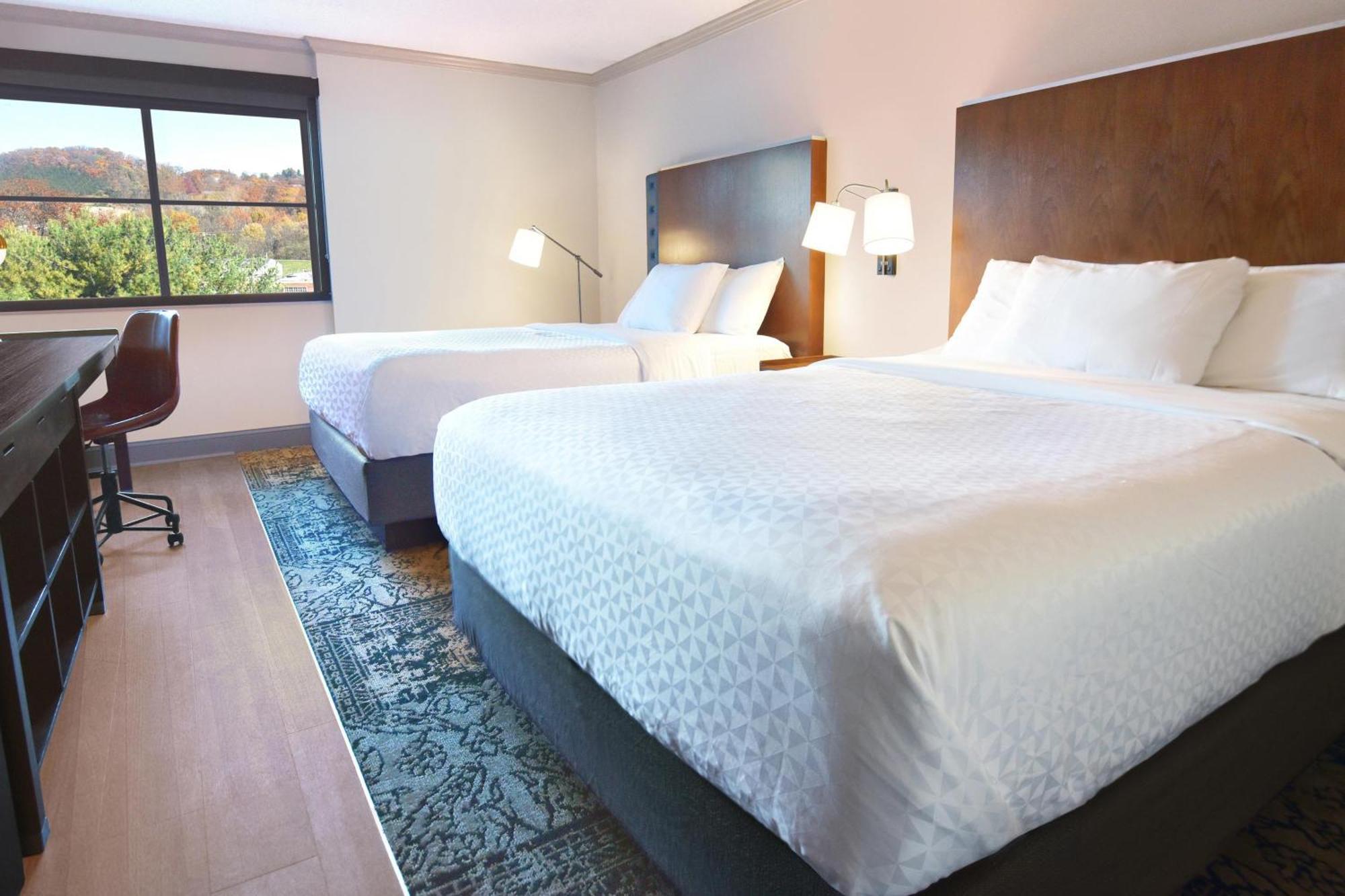 Four Points By Sheraton יורק מראה חיצוני תמונה